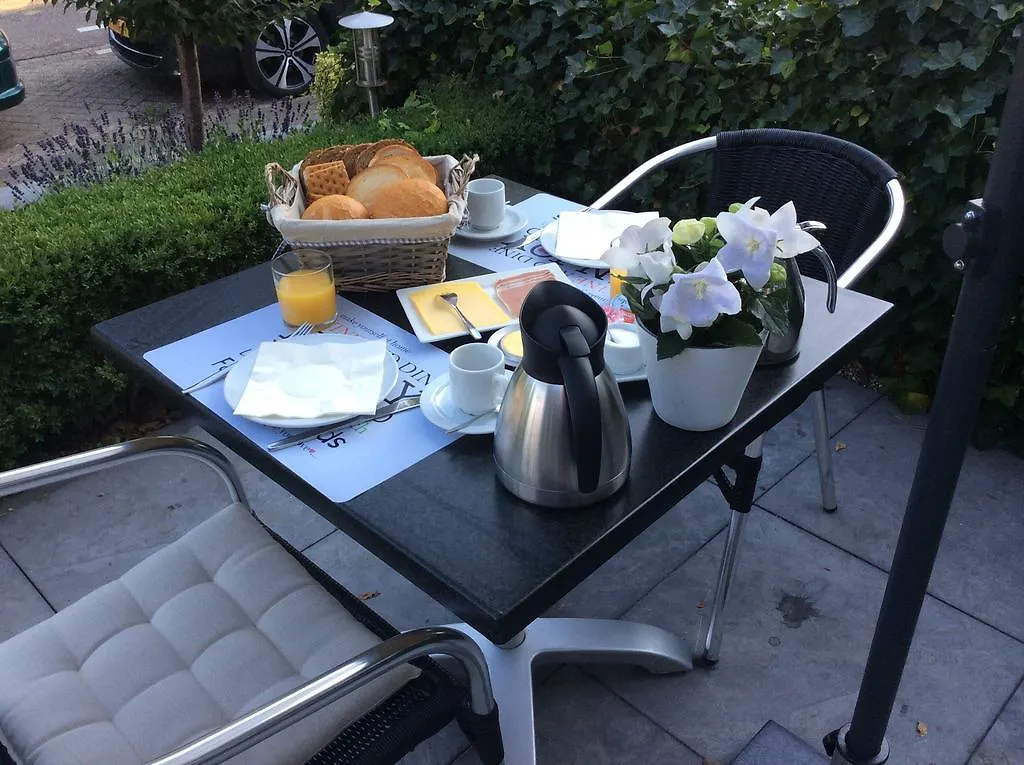 Hotel Pension Oranje Valkenburg aan de Geul 2*,